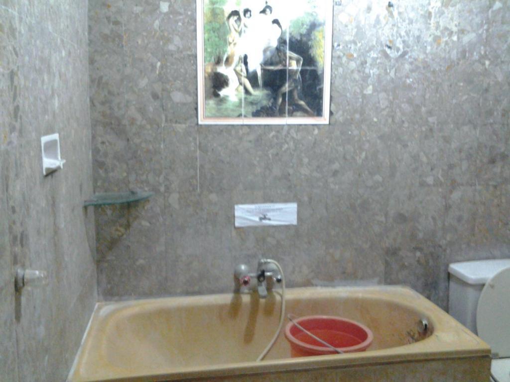 Villa And Resto Basanova Batu  Eksteriør bilde