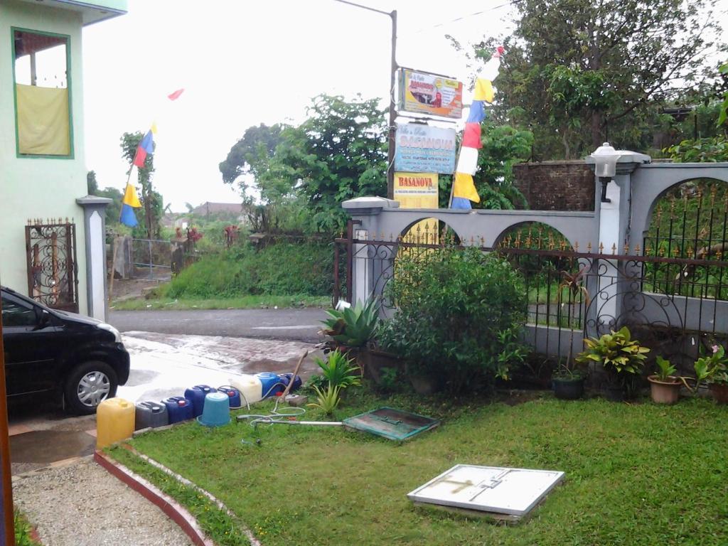 Villa And Resto Basanova Batu  Eksteriør bilde