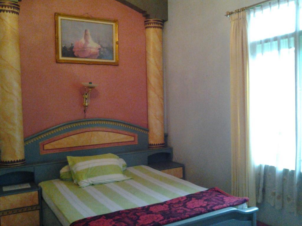 Villa And Resto Basanova Batu  Eksteriør bilde
